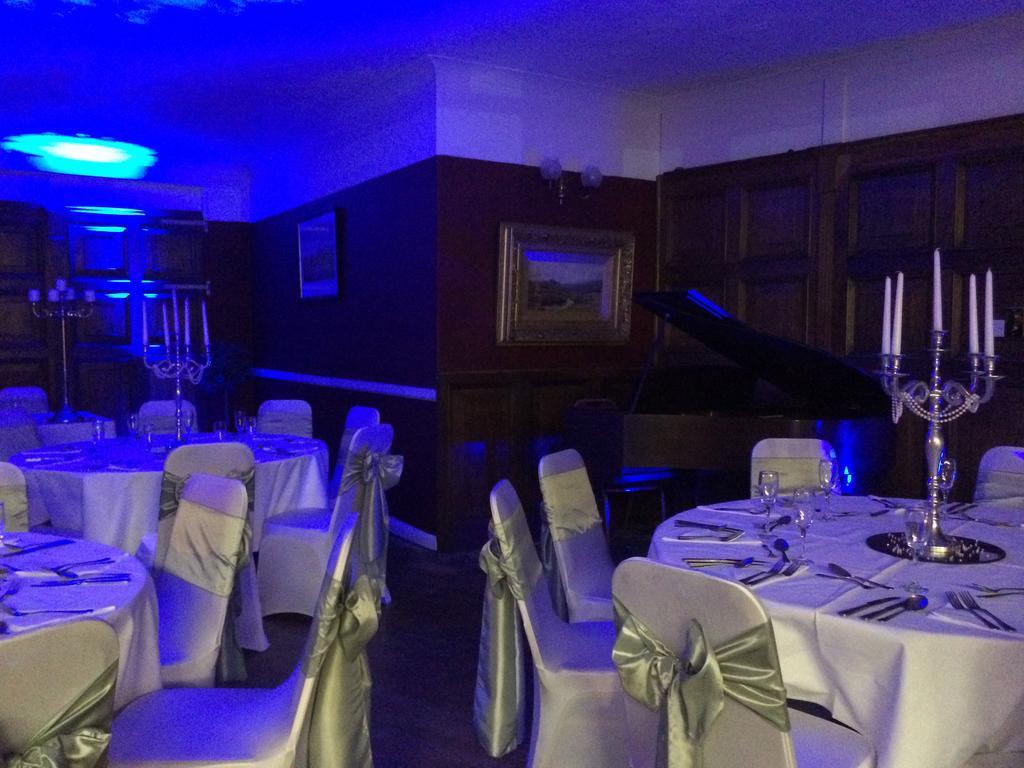 The Eagles Hotel Llanrwst Bagian luar foto