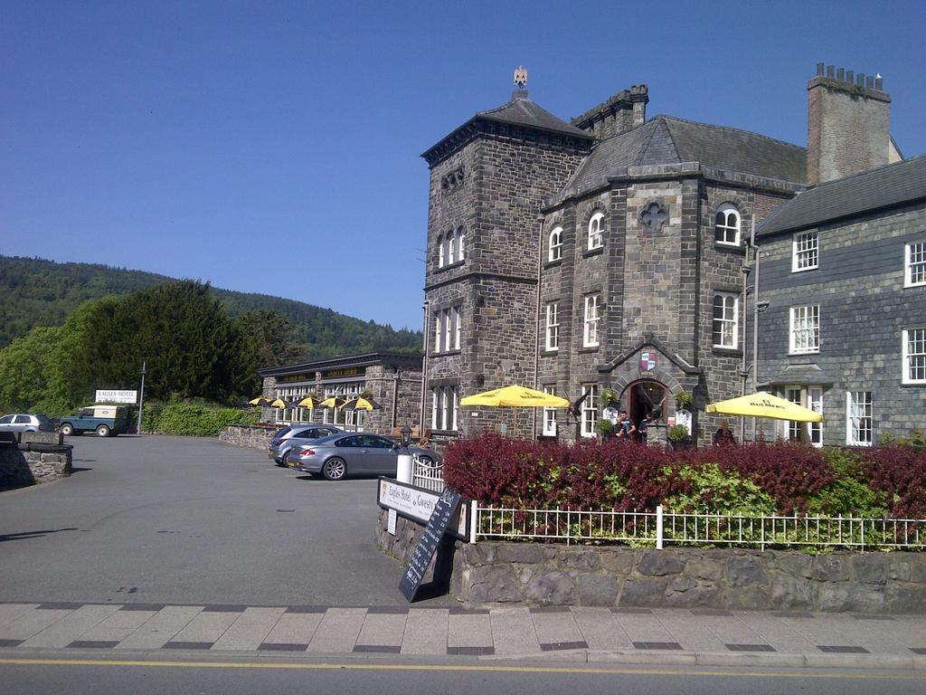 The Eagles Hotel Llanrwst Bagian luar foto