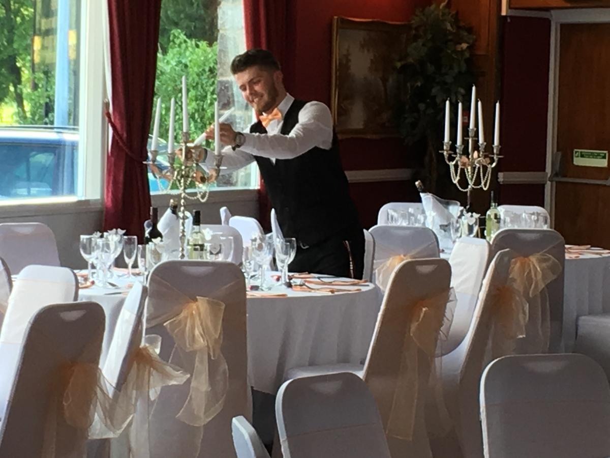 The Eagles Hotel Llanrwst Bagian luar foto