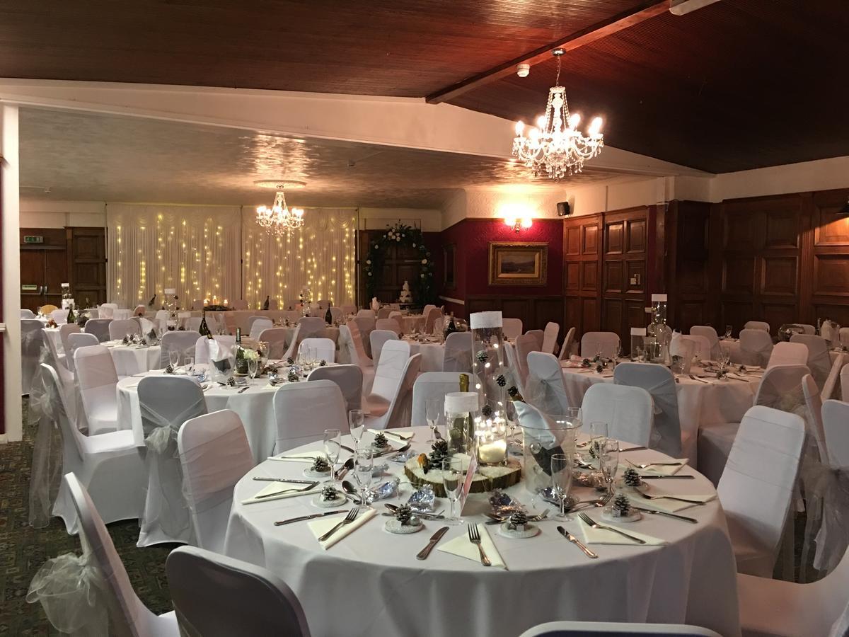 The Eagles Hotel Llanrwst Bagian luar foto