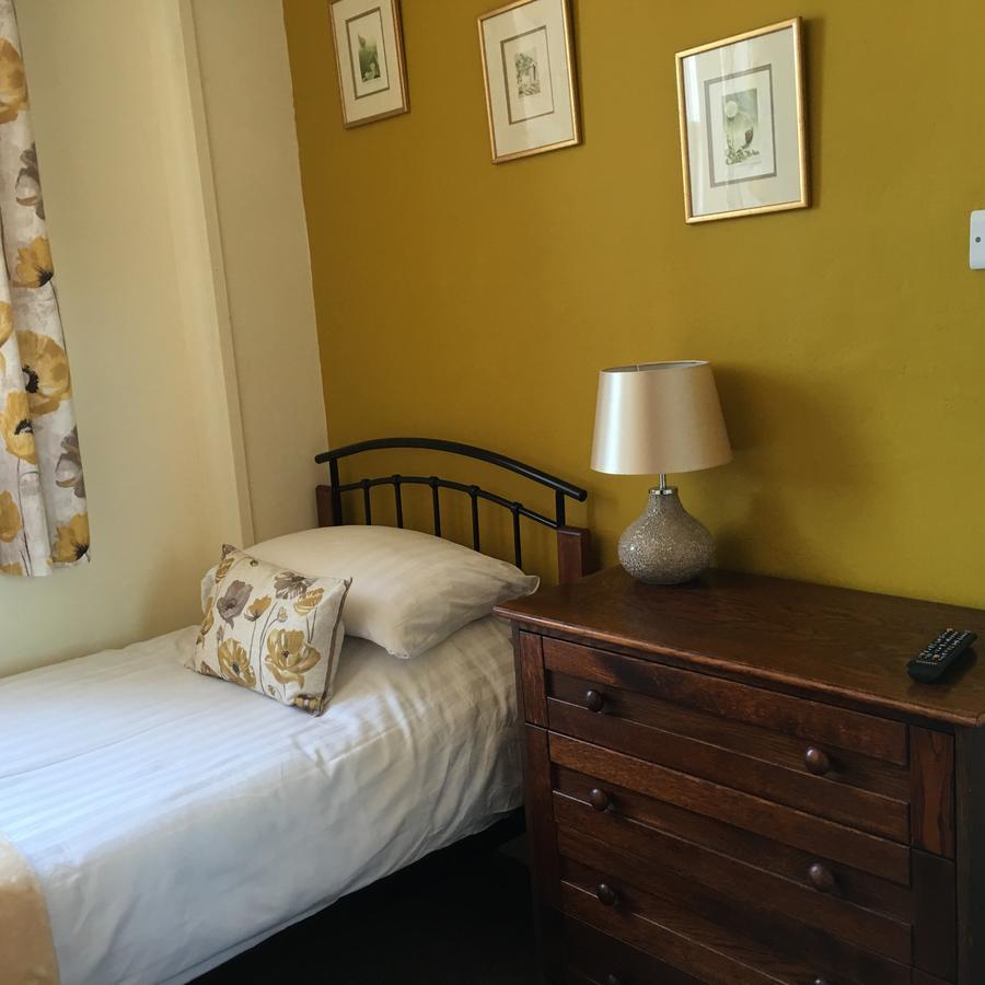 The Eagles Hotel Llanrwst Bagian luar foto