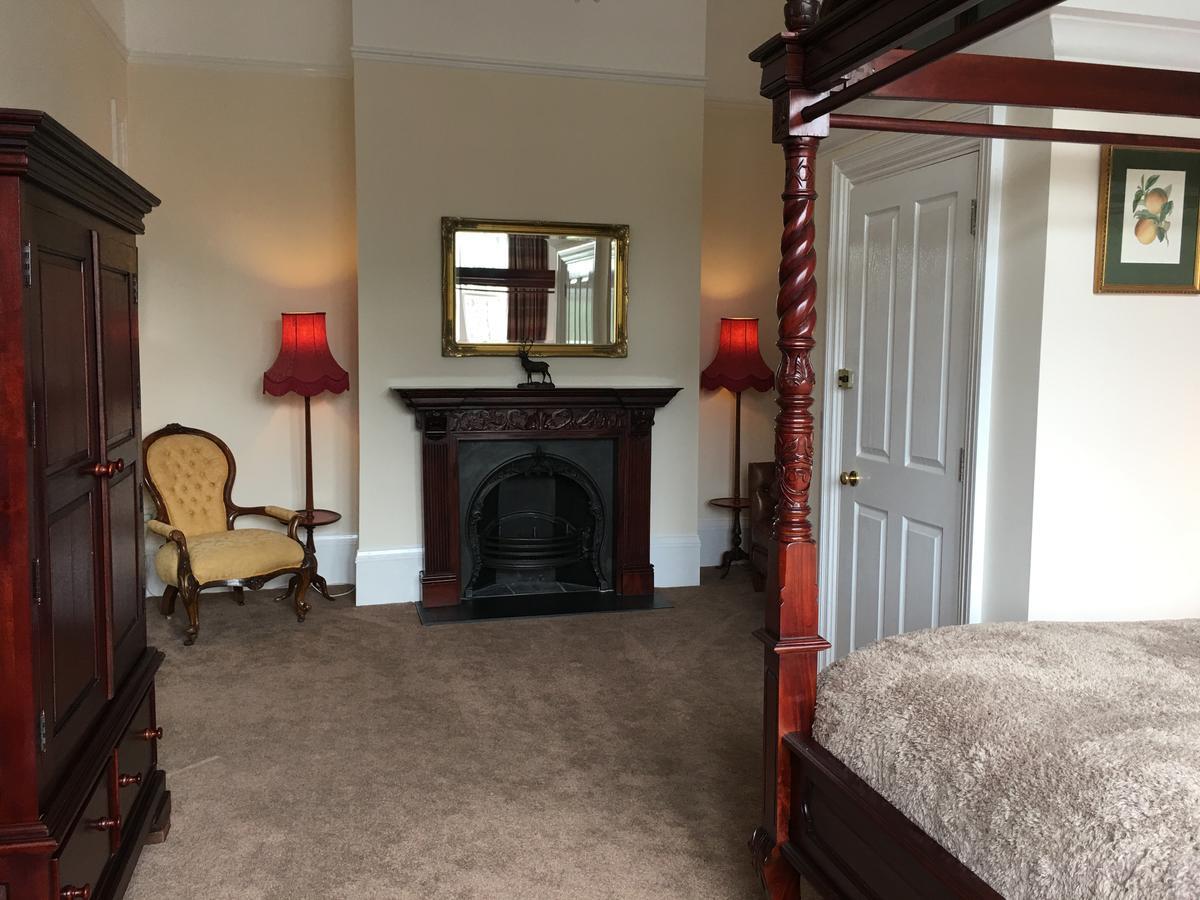 The Eagles Hotel Llanrwst Bagian luar foto